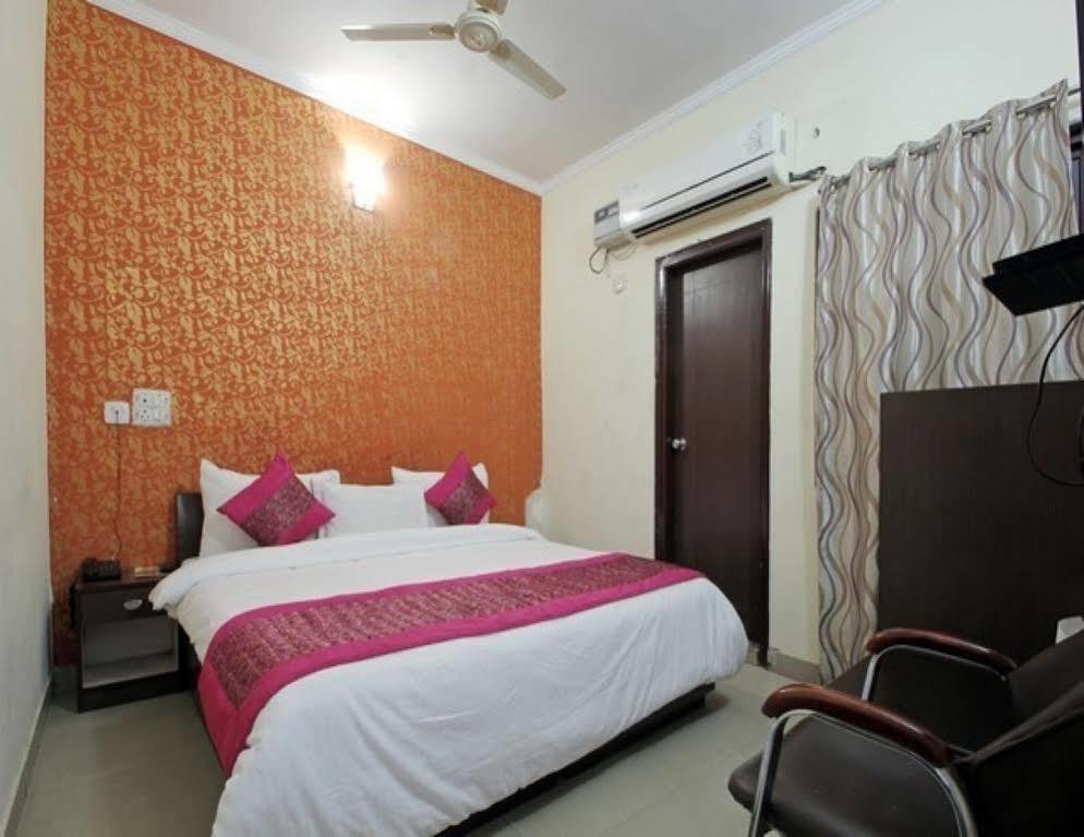 Hotel Le Princess @ Airport Nueva Delhi Exterior foto